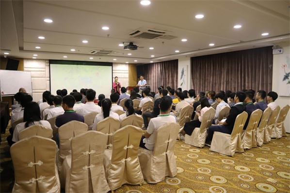 湖南显通电子科技有限公司2018年第三季度工作总结会议顺利召开!